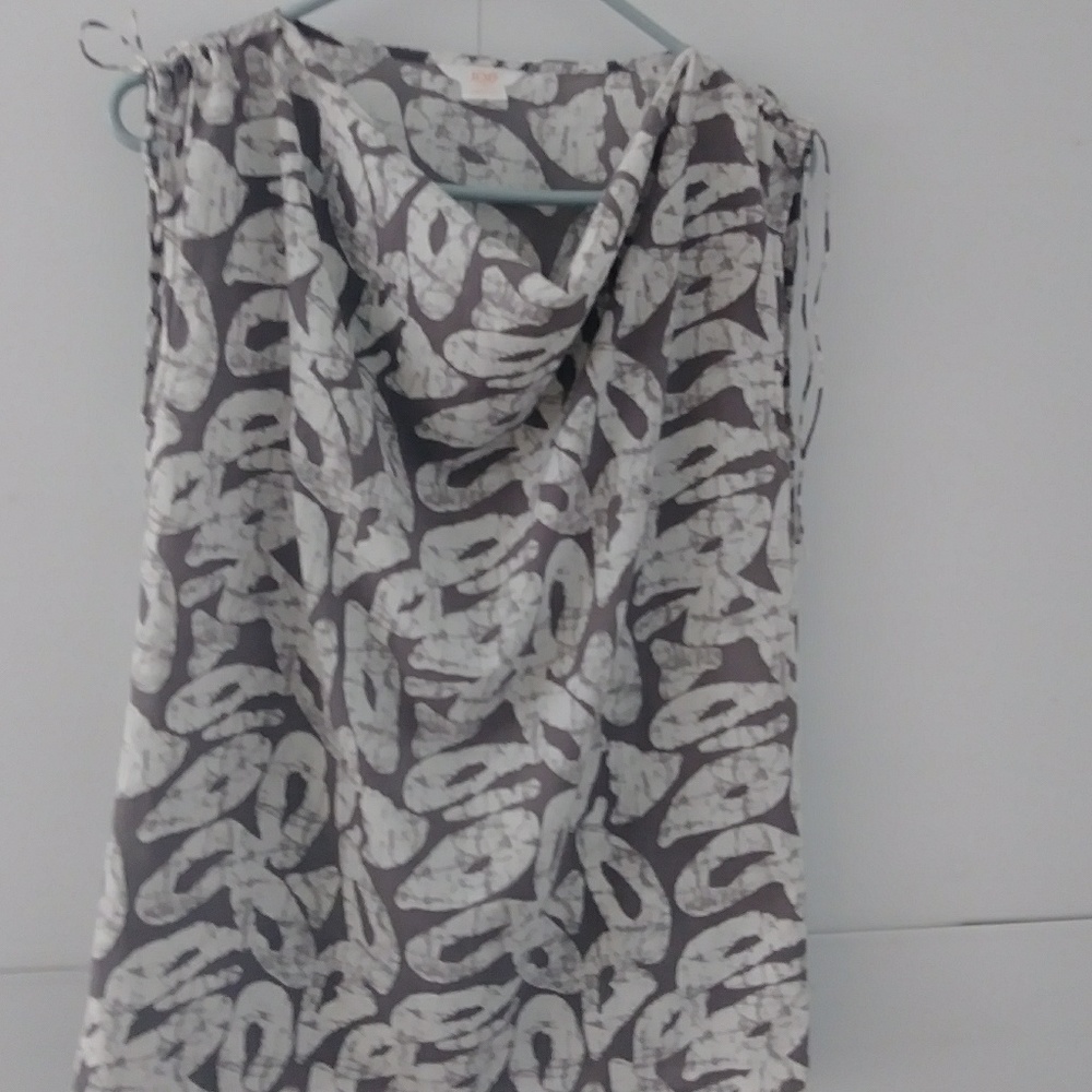 Women's Joe Fresh shirt
